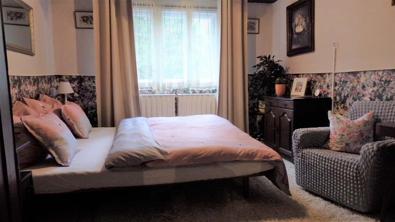 Chalupa Snehurka Polubny Buitenkant foto